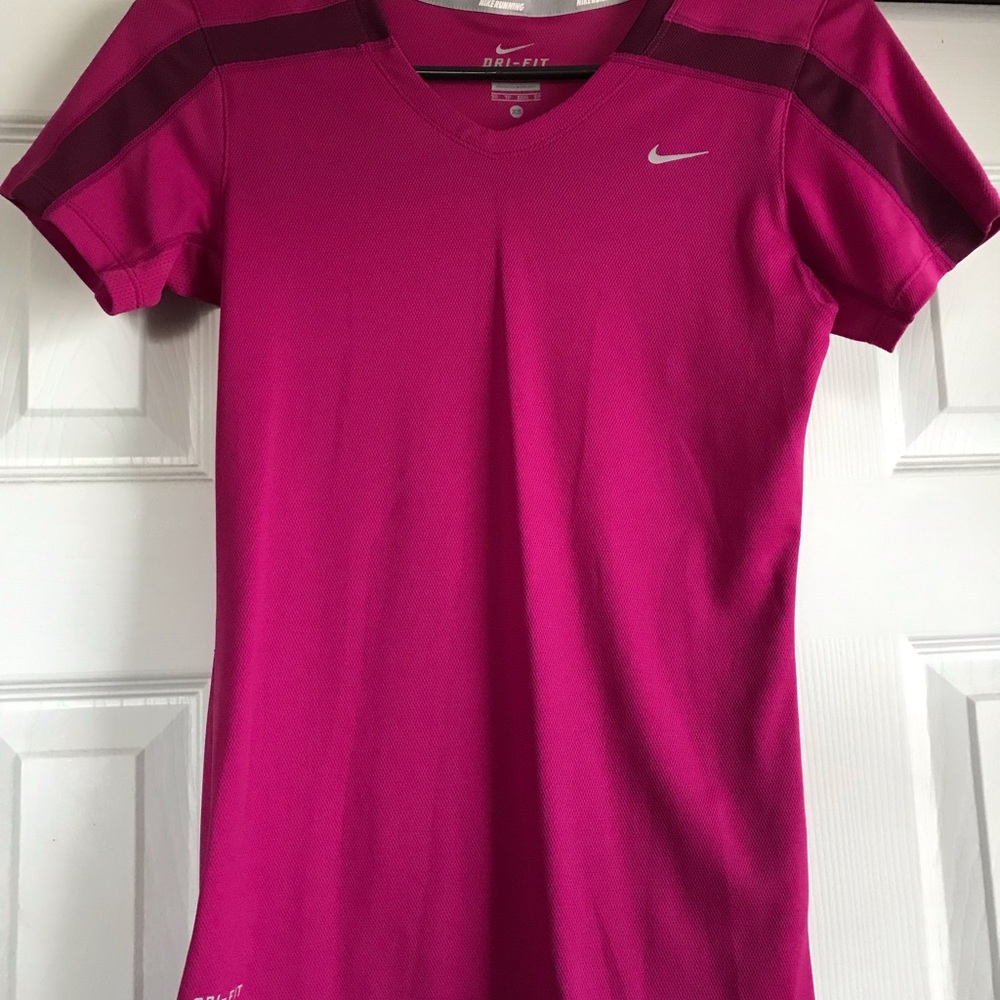 Nike dri-fit workout top